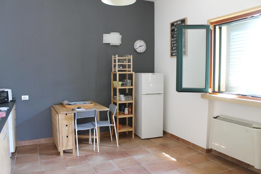 L'Albero Dei Limoni B&B Taranto Ngoại thất bức ảnh